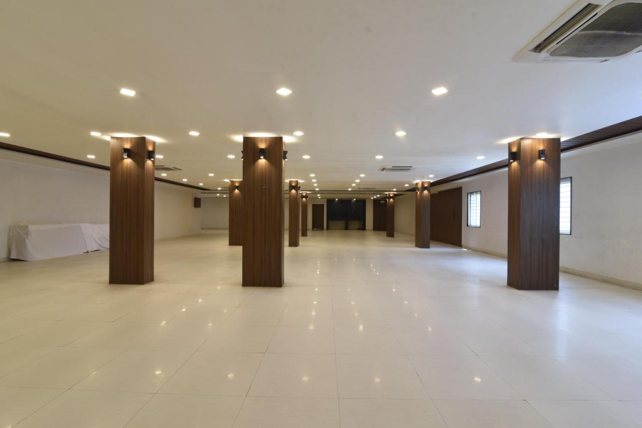 Hotel Clove Bijāpur Zewnętrze zdjęcie