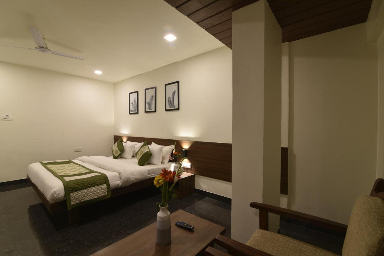 Hotel Clove Bijāpur Zewnętrze zdjęcie