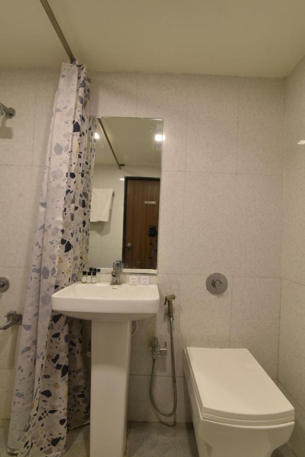 Hotel Clove Bijāpur Zewnętrze zdjęcie