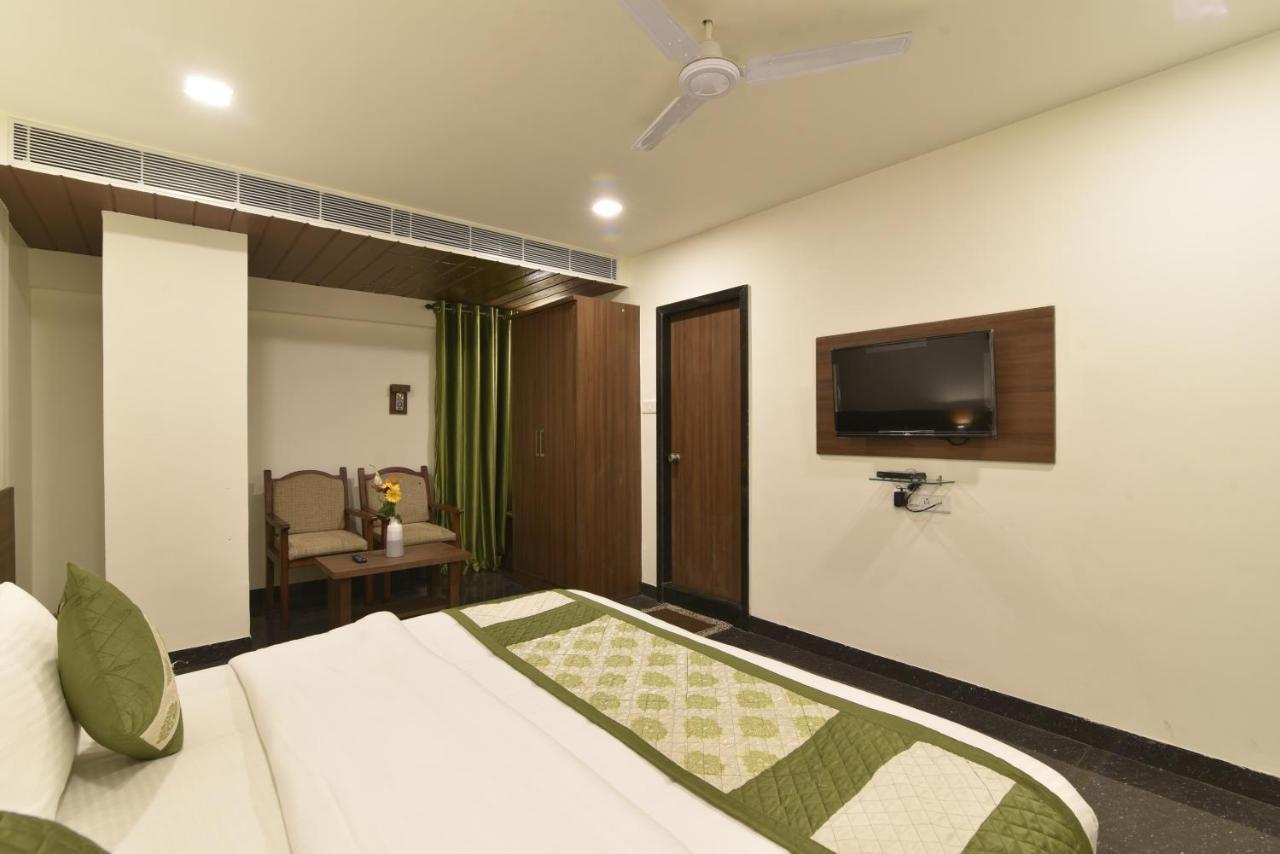 Hotel Clove Bijāpur Zewnętrze zdjęcie