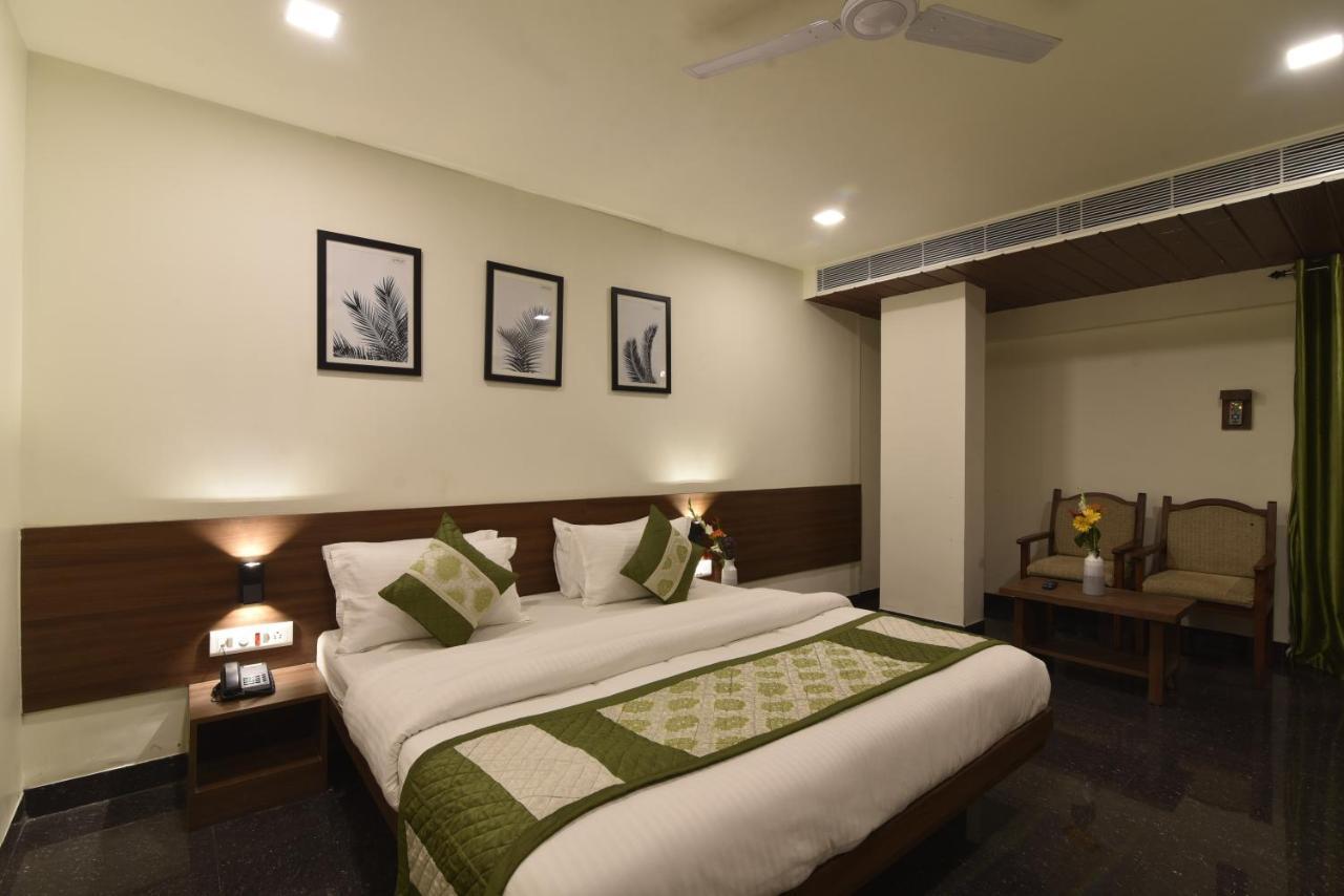Hotel Clove Bijāpur Zewnętrze zdjęcie
