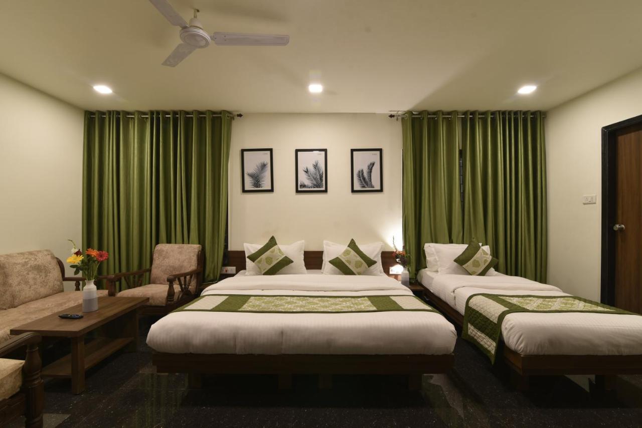 Hotel Clove Bijāpur Zewnętrze zdjęcie